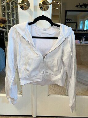 Brandy Melville White Cropped Zip-Up Hoodie